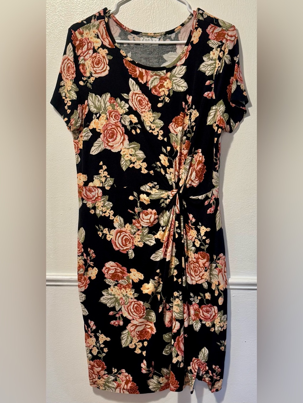 Maurices Black Floral Twist-Front Tunic
